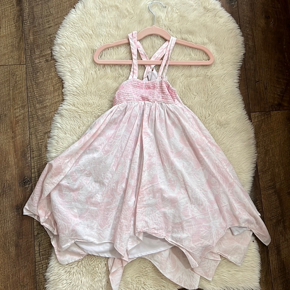 Beautiful max studio dress size 5. Pet free clean home.